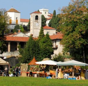 2016/10/Parco_del_Castello_di_Masino__Foto_Lorenzo_Monti_2008____FAI_-_Fondo_Ambiente_Italiano_web_74383637.jpg